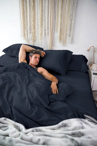 Pg Goods Classic Cool Crisp Cotton Duvet Set In Dark Navy