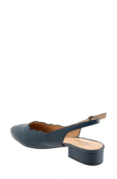 Trotters Joselyn Slingback In Navy