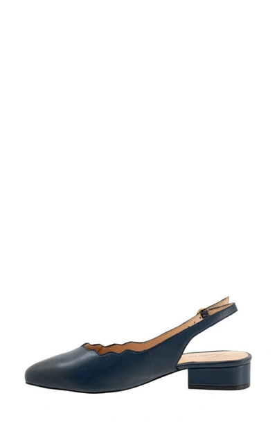 Trotters Joselyn Slingback In Navy