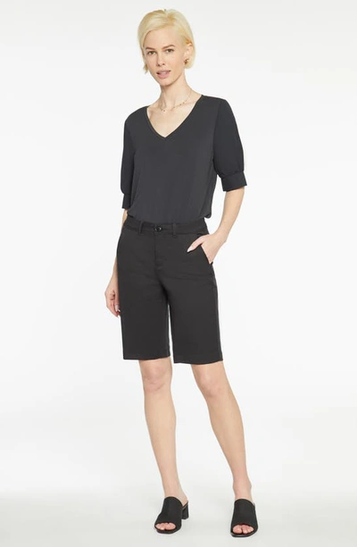 Nydj Tailored Bermuda Shorts In Black