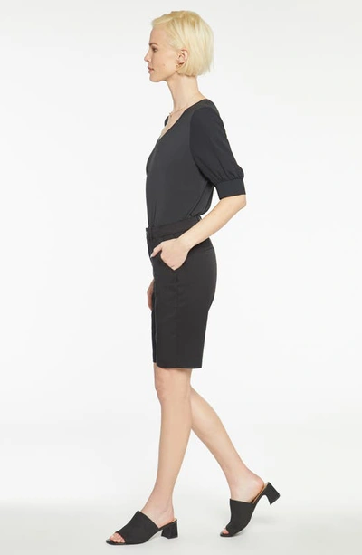 Nydj Tailored Bermuda Shorts In Black