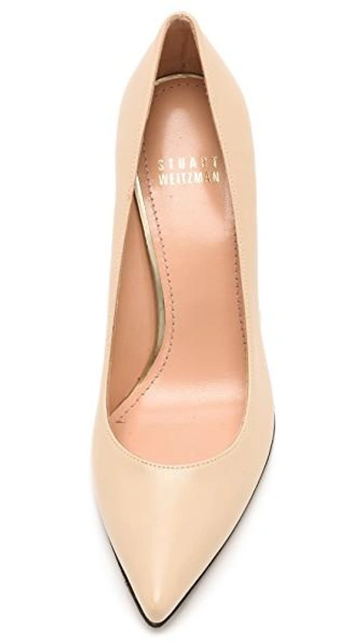 Shop Stuart Weitzman Daisy 90mm Pumps In Pan