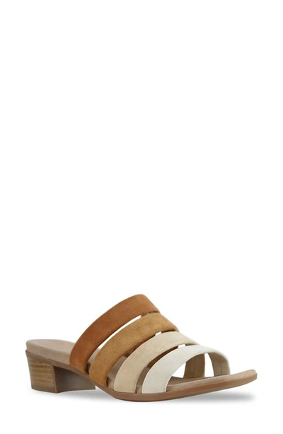 Munro Adrianne Sandal In Sand