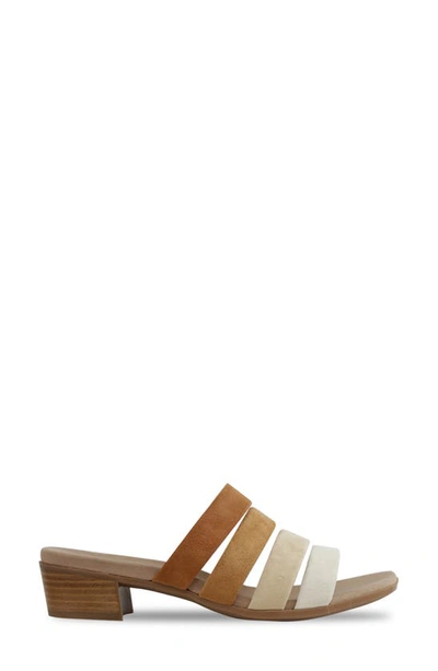 Munro Adrianne Sandal In Sand