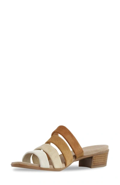 Munro Adrianne Sandal In Sand