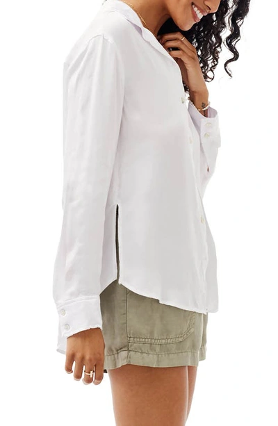 Shop Bella Dahl Side Slit Button-up Shirt In White
