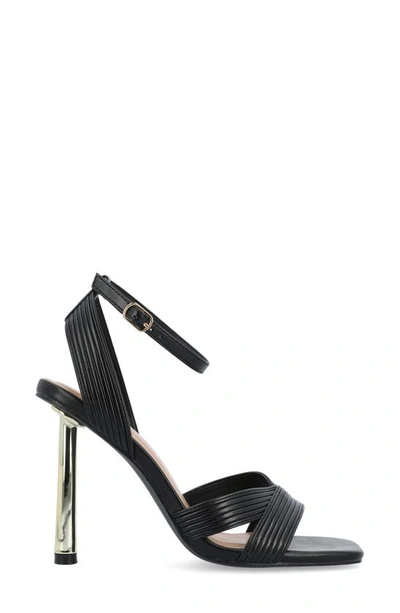 Journee Collection Annett Ribbed Strap Pump In Black