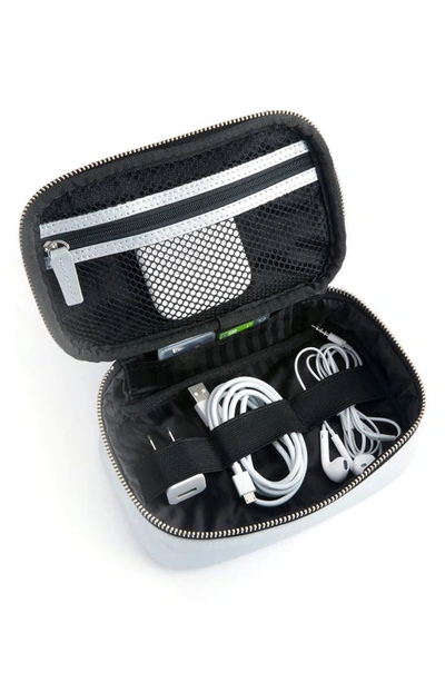 Royce New York Leather Tech Accessory Case In Silver - Silver Foil