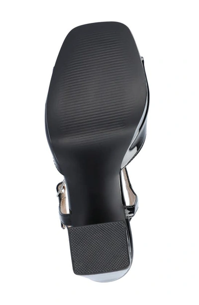 Journee Collection Ziarre Patent Block Heel Sandal In Black