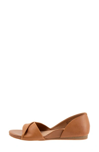 Softwalk Wide Width Cypress Sandal In Luggage