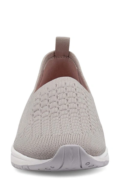 Easy Spirit Women's Tech Round Toe Casual Slip-on Flats In Tau01