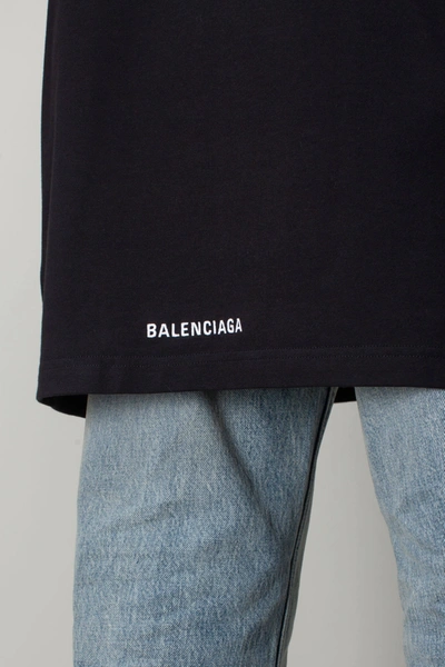 Shop Balenciaga Oversized T-shirt