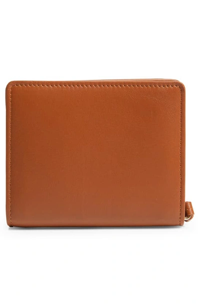 Shop Chloé Sense Leather Compact Wallet In 247 Caramel