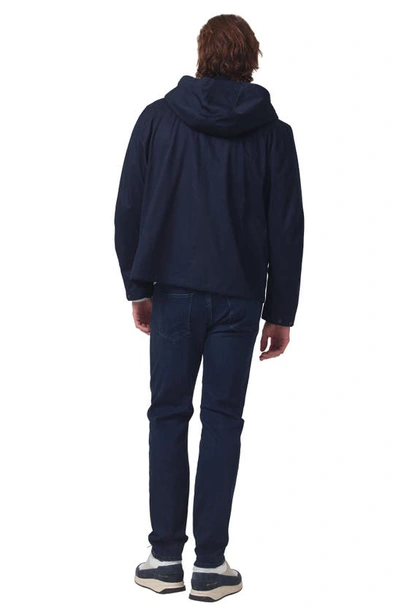 Shop Citizens Of Humanity Elijah Relaxed Straight Leg Jeans In Blue Wing