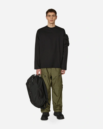 Shop Moncler Day-namic Convertible Cargo Pants In Green