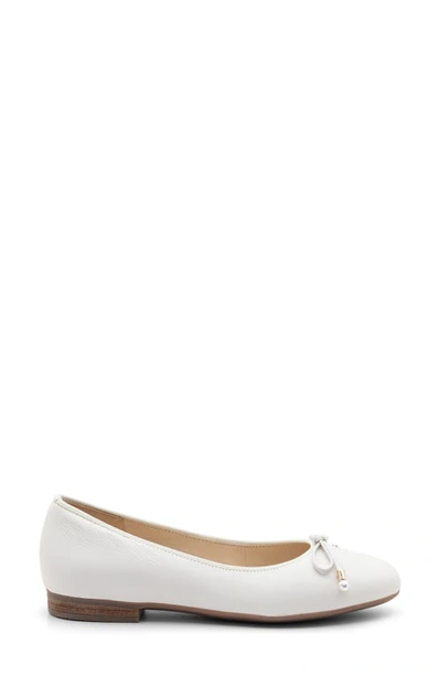 Shop Ara Scout Flat In Cream Calf