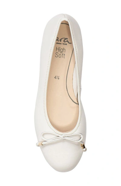 Ara Scout Flat In Cream Calf