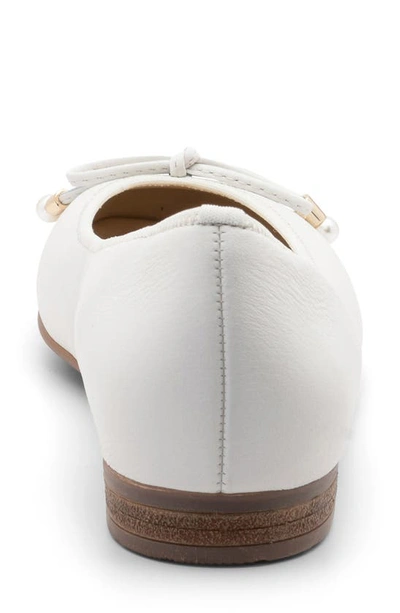 Shop Ara Scout Flat In Cream Calf