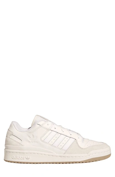 Adidas Originals Forum Low Sneaker In Chalk White/ Crystal White