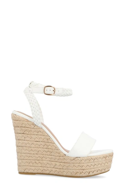 Journee Collection Tru Comfort Foam Andiah Sandal In White