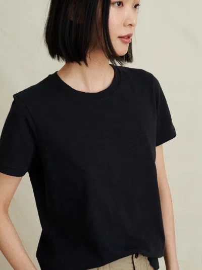 Alex Mill Standard Crewneck T-shirt In Slub Cotton In Black