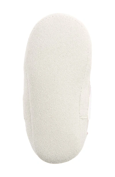 Veja Canvas Crib Shoe In Babe White