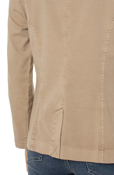 Liverpool Los Angeles Fitted Open Front Twill Blazer In Biscuit Tan
