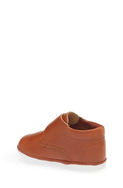L'amour Finch Crib Shoe In Cognac