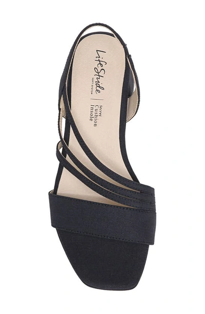 Lifestride Joy Strappy Sandal In Lux Navy
