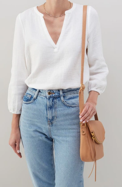 Hobo Fern Crossbody Messenger Bag In Sandstorm