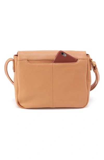 Hobo Fern Crossbody Messenger Bag In Sandstorm