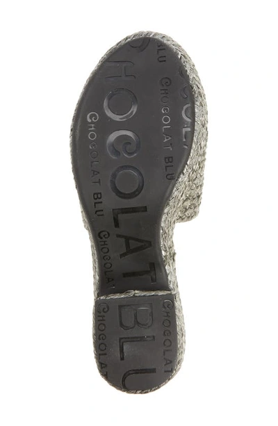 Chocolat Blu Raffia Platform Slide Sandal In Dark Grey Raffia