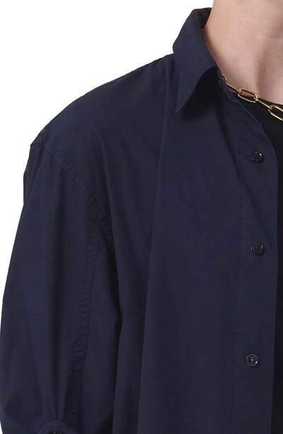 Shop Citizens Of Humanity Kayla Oversize Button-up Shirt In Navy