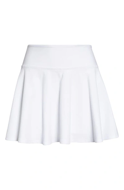Shop Beyond Yoga Hot Shot Spacedye Skirt In Cloud White