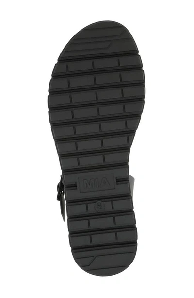 Mia Maya Platform Sandal In Black