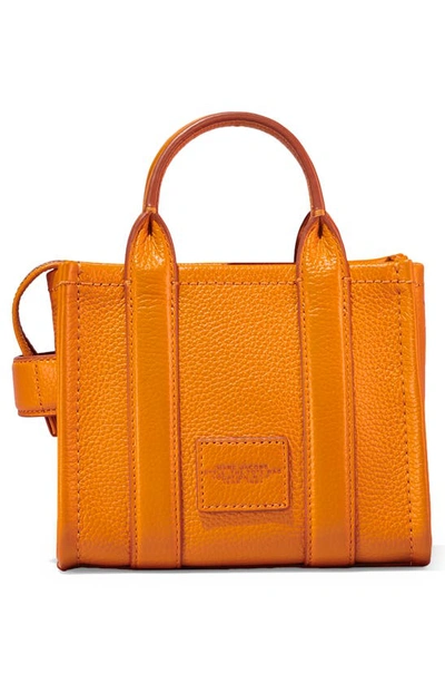 Shop Marc Jacobs The Leather Crossbody Tote Bag In Scorched
