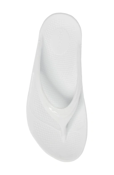 Oofos Oolala Sandal In White