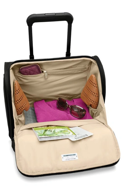 Briggs & Riley Baseline Cabin Spinner Suitcase In Black