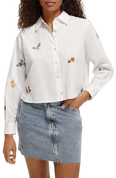 Shop Scotch & Soda Embroidered Boxy Organic Cotton Crop Button-up Shirt In 0006-white