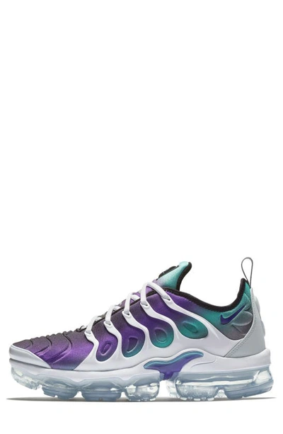 Nike vapormax plus white fierce clearance purple