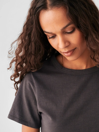 Faherty Sunwashed Crew T-shirt In Washed Black