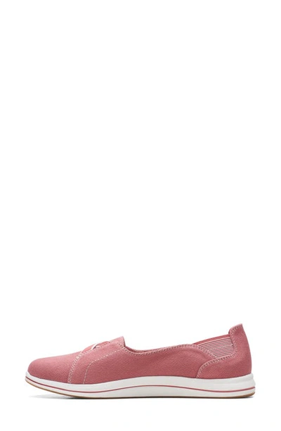 Clarks Breeze Skip Slip-on Sneaker In Dusty Rose