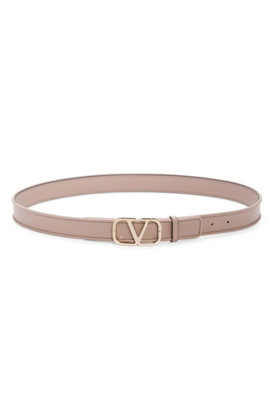 Shop Valentino Vlogo Leather Belt In P45 Poudre