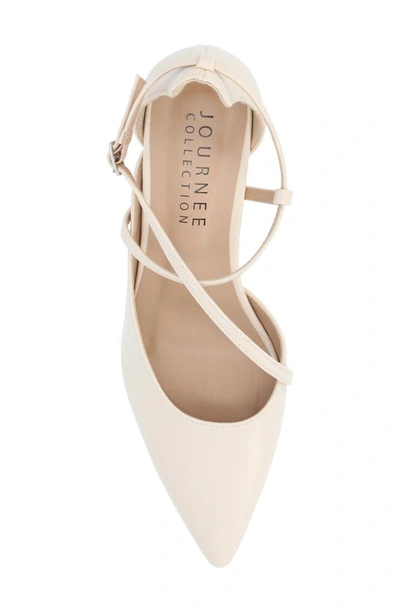 Journee Collection Galvinn Pump In Bone