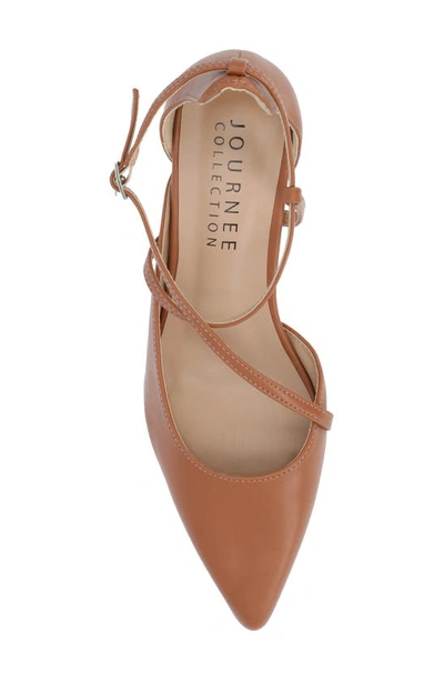 Journee Collection Galvinn Pump In Cognac