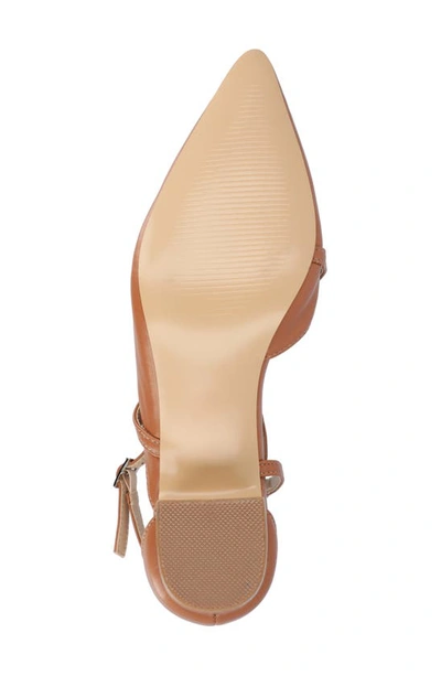 Journee Collection Galvinn Pump In Cognac