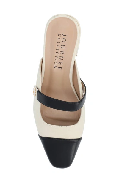 Journee Collection Dalla Pump In Cream