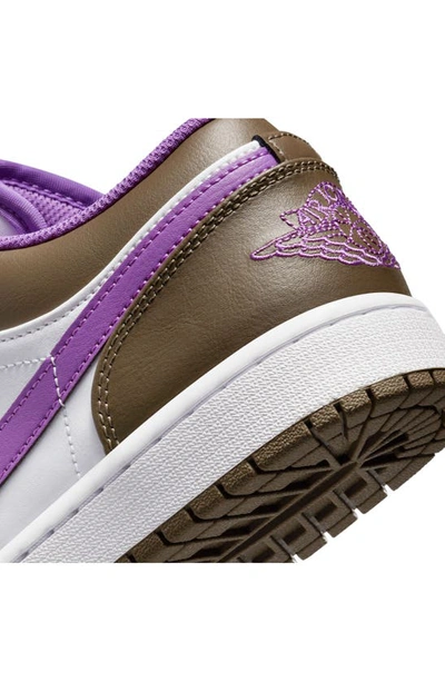 Jordan Nike Air  1 Low Sneaker In Palomino/ Wild Berry/ White