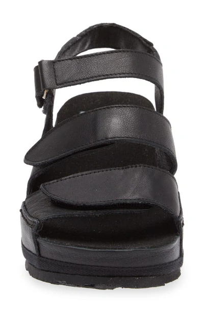 On Foot 201 Slingback Platform Sandal In Negre Black