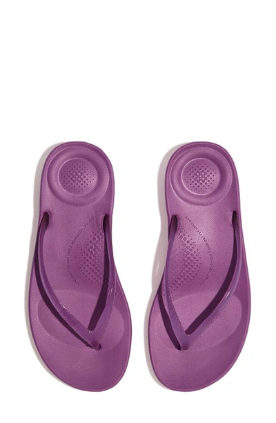 Shop Fitflop Iqushion Flip Flop In Miami Violet